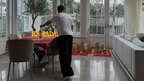 محمد صلاح يحتفل بقدوم شهر رمضان