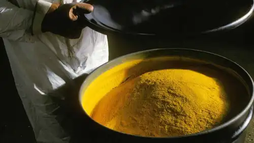 الكعكة الصفراء