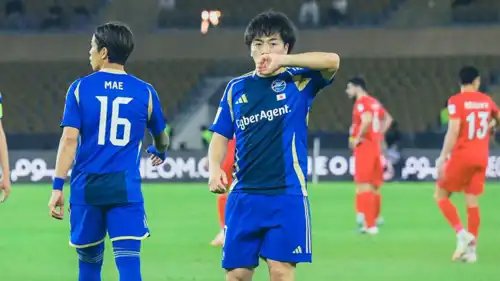 من مباراة ماتشيدا وشباب الأهلي