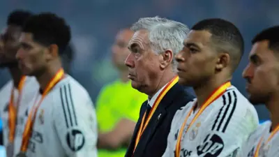 كارلو أنشيلوتي مع لاعبي ريال مدريد