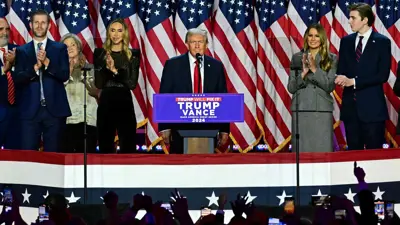 دونالد ترامب يتحدث خلال حدث ليلة الانتخابات