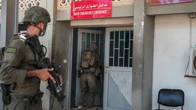 جنديان إسرائيليان في خان يونس