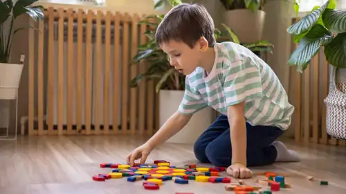 طفل مصاب بالتوحد