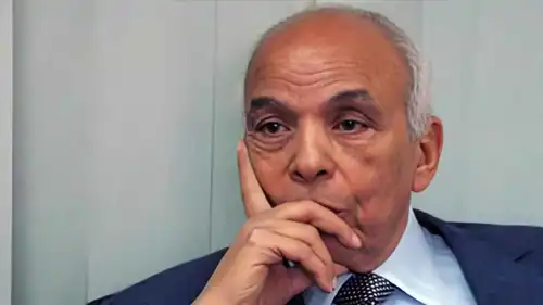 الكاتب إبراهيم نافع 