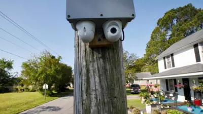 كاميرا مراقبة