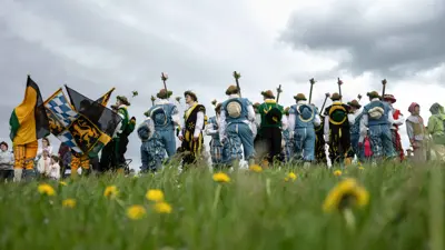 من احتفالات العام الماضي