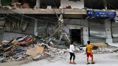 مقهى في غزة تعرض لقصف إسرائيلي سابق