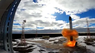 صورة لإحدى تجارب إطلاق صاروخ سارمات الروسي