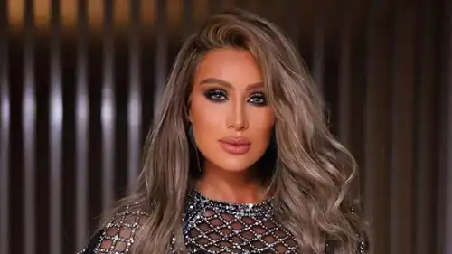  الفنانة اللبنانية مايا دياب 