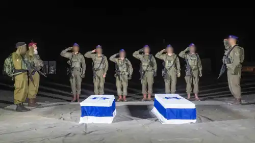 لحظة وصول جثماني الرهينتين