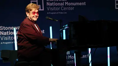 الموسيقي إلتون جون