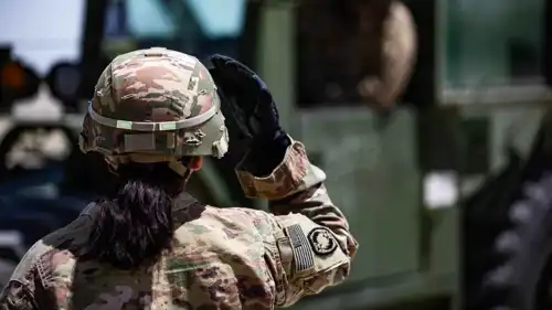 جندية أمريكية