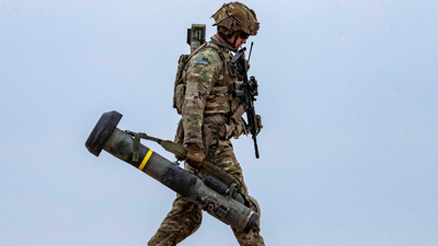 عسكري من قوات التحالف الدولي