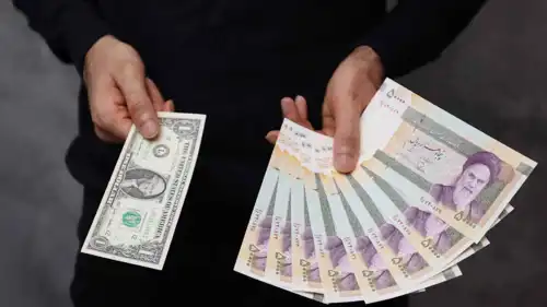 العملة الإيرانية مقابل الدولار