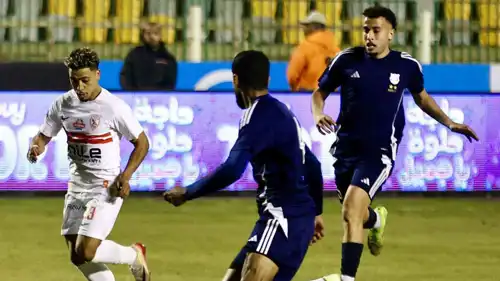 خوان بيزيرا خلال مباراة الزمالك وإنبي