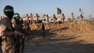 جانب من الاستعدادات لعملية تبادل جددة