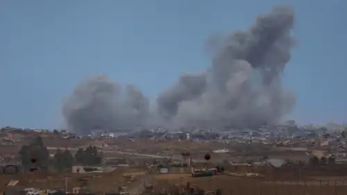 آثار الغارات الإسرائيلية على غزة