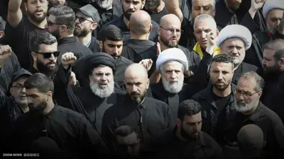 ملاذات آمنة للنخبة في الحزب