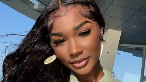 المؤثرة الأمريكية آشلي روبنسون