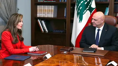 أورتاغوس مع الرئيس اللبناني في زيارة سابقة لبيروت