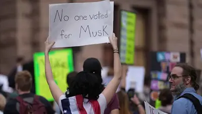  متظاهرون أمام مبنى الكابيتول في تكساس