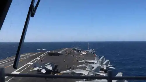 حاملة طائرات أمريكية تشارك في الحرب على إيران