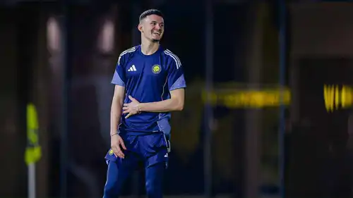 عبد الله الحمدان في تدريبات النصر