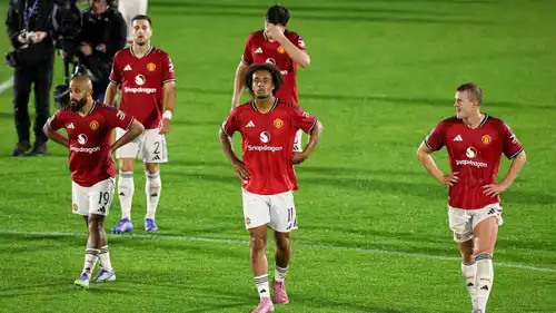 فريق مانشستر يونايتد عقب مواجهة غريمسبي