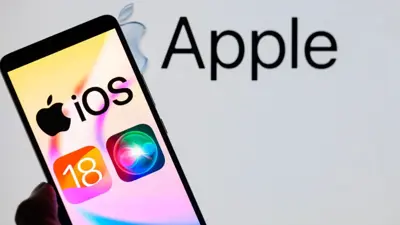 ios على شاشة هاتف من أبل