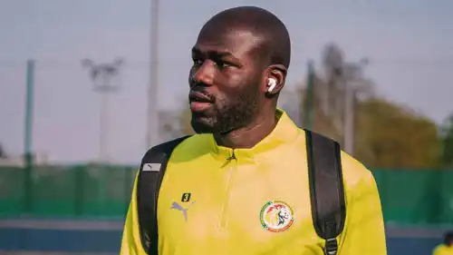 كاليدو كوليبالي في معسكر منتخب السنغال