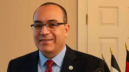 عضو اللجنة المركزية للحزب الديمقراطي في ولاية آيوا، جون ضبيط