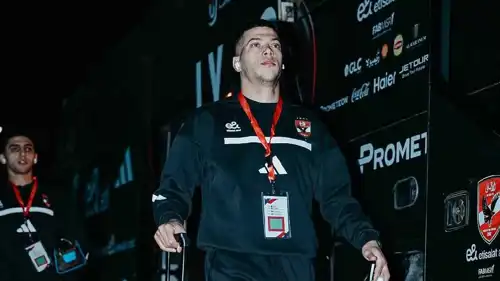 إمام عاشور نجم الأهلي المصري