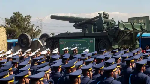 جنود من الجيش الإيراني