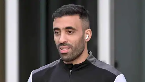 عبد الرزاق حمد الله مهاجم الشباب السعودي