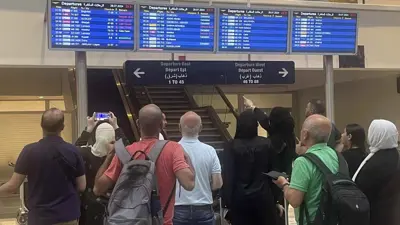 مسافرون في مطار بيروت