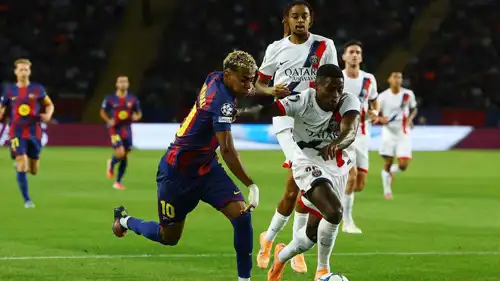 من مباراة برشلونة ضد باريس سان جيرمان