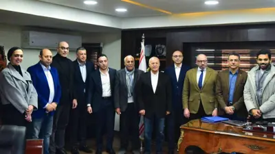 هاني شكري مع مجلس إدارة الزمالك خلال استقبال هاني أبو ريدة