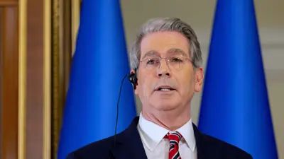 سكوت بيسنت من أوكرانيا