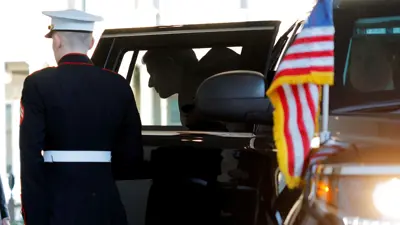 لحظة وصول ماكرون إلى البيت الأبيض