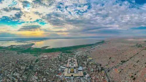 بحر النجف العراقي 