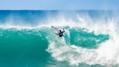 راكب الأمواج الأمريكي غريفين كولابينتو