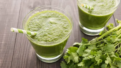 عصير الكزبرة الخضراء 