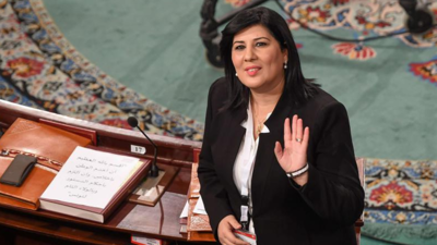 المعارضة التونسية "الموقوفة" عبير موسي