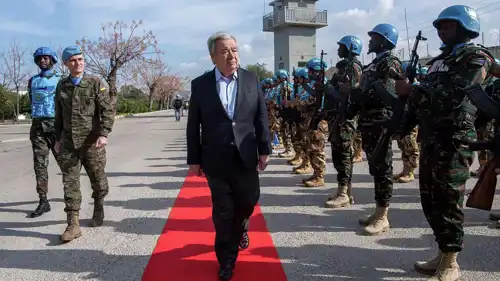 غوتيريش يستعرض قوات "يونيفيل" في جنوب لبنان