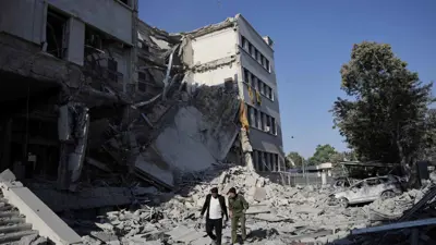 مبنى وزارة الدفاع السورية بعد قصفه من قبل إسرائيل