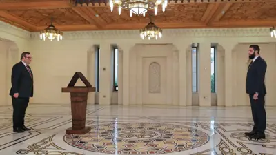 حاكم مصرف سوريا المركزي عبد القادر الحصرية يؤدي القسم أمام رئيس الجمهورية أحمد الشرع 