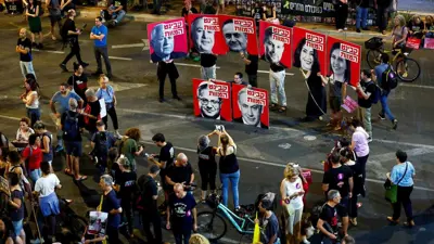 عائلات رهائن يطالبون بعقد صفقة مع حماس 