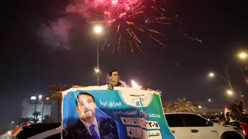 مؤيدون للسوداني يحتفلون بتصدره الانتخابات