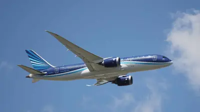 طائرة تابعة للخطوط الجوية الأذرية