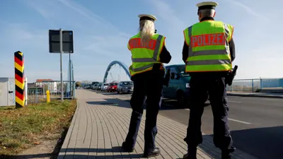 قوات من الشرطة الألمانية على الحدود مع بولندا